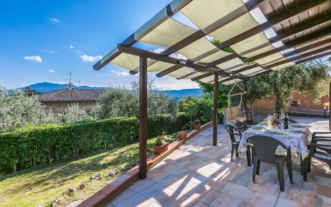 Casa Violella: Agua, Cielo, Los Recursos Hídricos, Planta, Mundo, Nube, Árbol, Diseño Urbano, Corriente De Agua, Cuerpo De Agua