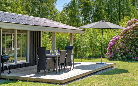 Aldina - 1.6Km from the Sea: Techo, Piso, Diseño De Interiores, Suelo, Material Compuesto, Mueble, Recurso, Hotel, Diseño, La Luz Del Día