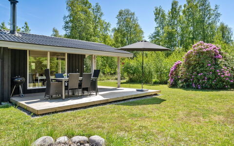 Aldina - 1.6Km from the Sea: Techo, Piso, Diseño De Interiores, Suelo, Material Compuesto, Mueble, Recurso, Hotel, Diseño, La Luz Del Día