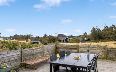 Hilmer - 180M from the Sea