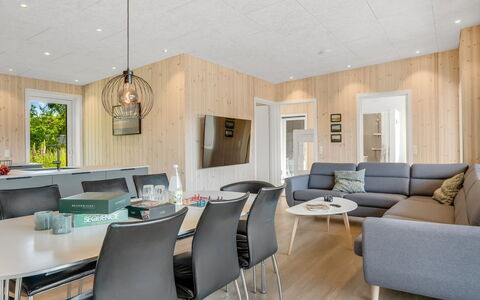 Florida - from the Sea: Diseño De Interiores, Madera, Mueble, Piso, Suelos De Madera, Techo, Casa, Sala, Suelo, Cocina Y Comedor Mesa