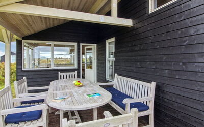 Dorit - 100M from the Sea