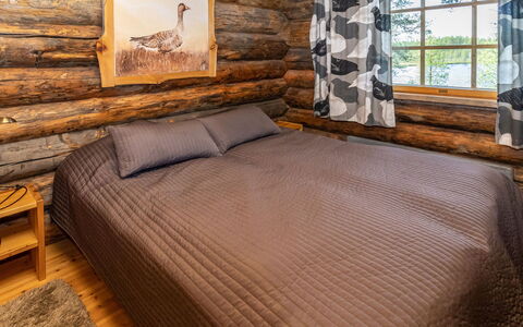 Villihanhi: Madera, Habitación, Suelo, Piso, Cama, Manchas De Madera, Lecho, Sábana, Techo, Madera Dura