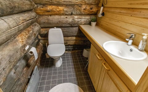 Villihanhi: Madera, Asiento Del Baño, Arreglo De Tubería, Piso, Baño, Suelo, Baño, Lavabo Del Baño, Plomería, Lavabo