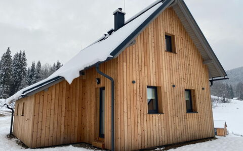 Muhu: Nieve, Cielo, Edificio, Puerta, Ventana, Casa, Madera, Pendiente, La Casa Del Azúcar, Cabaña