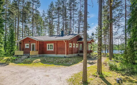 Itälahti: Árbol, Madera, Cabaña, Casa, Casa, Techo, Cuarto De Troncos, Alerce, Bosque, Edificios Del Jardín