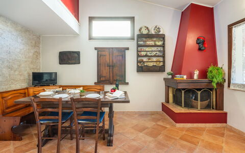 Villasimius 683: Mesa, Marco, Propiedad, Mueble, Planta, Madera, Planta De Casa, Diseño De Interiores, Silla, Arquitectura