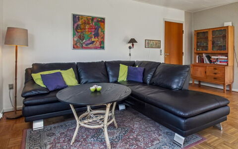 Magh - 9.8Km from the Sea: Mueble, Sofá, Diseño De Interiores, Piso, Suelo, Sala, Madera, Suelos De Madera, Casa, Habitación