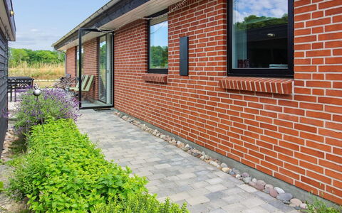 Helmi - 1Km from the Sea