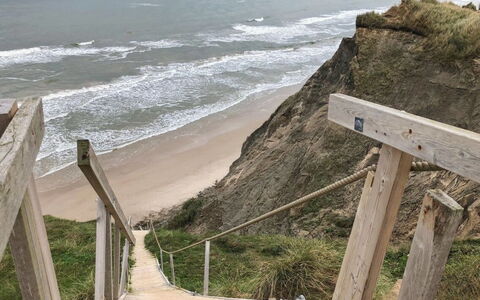 Skyler - 400M from the Sea: Costa, Costeras Y Los Accidentes Geográficos Oceánico, Escalera, Terreno, Apuntalar, Mar, Klippe, Playa, Oceano