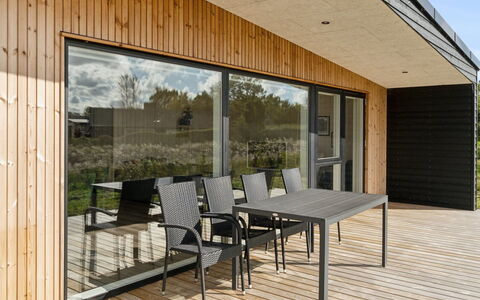 Harrieth - 300M from the Sea: Techo, Casa, Puerta, Cabaña, Sombra, Vía Muerta, Yarda, Inmuebles, Patio Interior