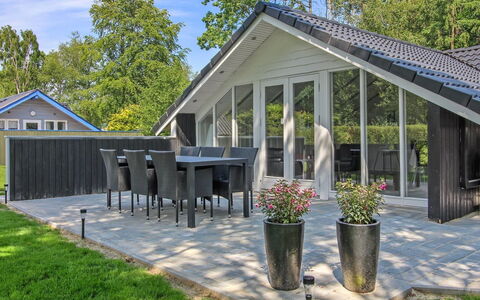 Arnsten: Casa, Sombra, Madera Dura, Mueble Para Exteriores, Inmuebles, Silla, Jardín, Patio, Estructura Al Aire Libre, Edificios Del Jardín