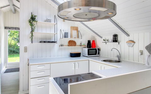 Arnsten: Cocina, Diseño De Interiores, Piso, Madera, Techo, Mostrador, Lámpara, Aparato De Cocina, Suelo, Gabinetes