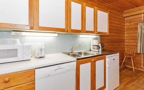 Kulta-Käkönen 10 by Bomba: Cama, Mueble, Habitación, Diseño De Interiores, Lecho, Sábana, Piso, Madera, Suelo, Habitación
