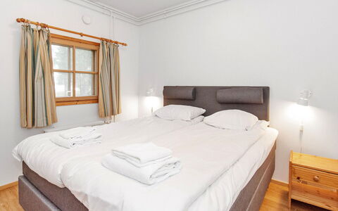 Kulta-Käkönen 10 by Bomba: Cama, Mueble, Habitación, Diseño De Interiores, Lecho, Sábana, Piso, Madera, Suelo, Habitación