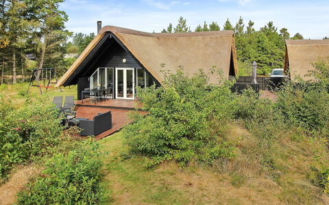 Awenasa - 4.1Km from the Sea: Cabaña, Cobertizo, \Choza, Casa De Campo, Pradera, Choza, Granero, Cuarto De Troncos, Edificios Del Jardín