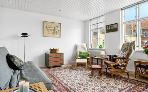 Blakke - 200M from the Sea: Madera, Mueble, Departamento, Habitación, Techo, Manchas De Madera, Silla, Madera Dura, Barniz, Maderas