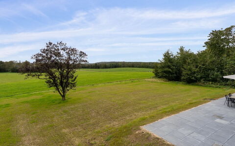 Landuin - 30Km from the Sea: Hierba, Pradera, Paisaje, Ecorregión, Llanura, Planta De La Comunidad, El Terreno Del Lote, Mueble Para Exteriores, Pradera, Shrubland