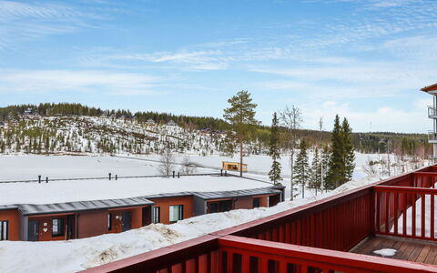 Skivillas 47 Ukkohalla (A1): Madera, Cabaña, Casa, Casa, Puerta, Madera Dura, Edificios Del Jardín, Manchas De Madera, Cuarto De Troncos, Tablón