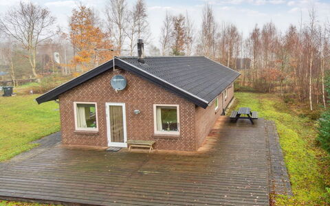 Patrik - 200M to the Fjord: Techo, Casa, Cabaña, Inmuebles, Mueble Para Exteriores, Yarda, Mesa Al Aire Libre, Patio, Patio Interior, Villa