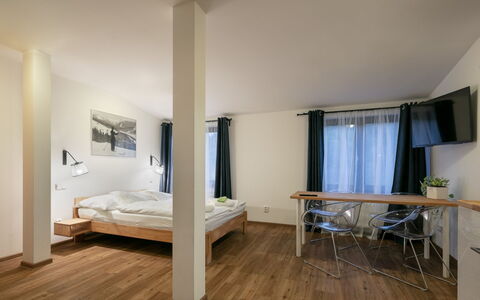 Janské Lázně 200: Edificio, Mueble, Comodidad, Madera, Casa, Diseño De Interiores, Cortina, Piso, Suelo, Mesa