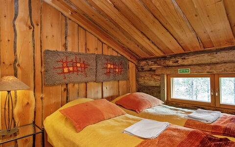 Saariselän Waskooli a: Madera, Cabaña, Cuarto De Troncos, Bosque, Cobertizo, Edificios Del Jardín, Alerce, Bosque, Manchas De Madera