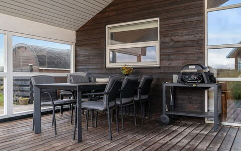 Bruni - 400M from the Sea: Techo, Piso, Diseño De Interiores, Suelo, Material Compuesto, Mueble, Recurso, Hotel, Diseño, La Luz Del Día
