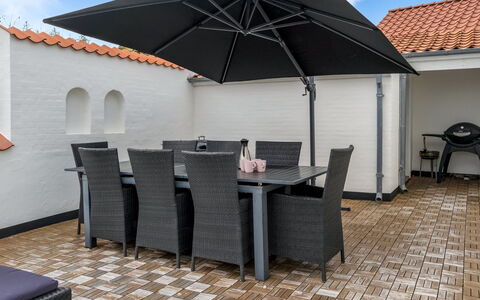 Edmond - 150M from the Sea: 