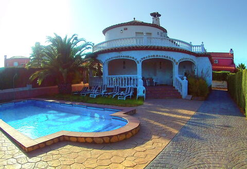 Villa Marisol: Agua, Cielo, Propiedad, Planta, Azur, Piscina, Encendiendo, Ocio, Paisaje, Árbol