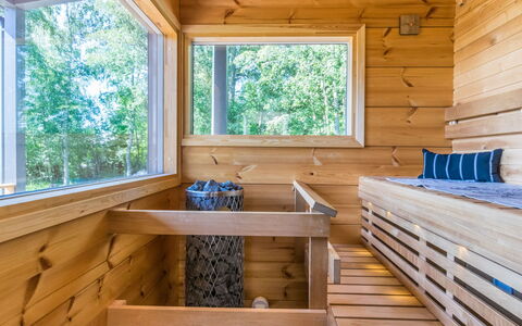 Villa Aura: Madera, Cabaña, Casa, Cuarto De Troncos, Maderas, Vía Muerta, Madera Dura, Material Natural, Edificios Del Jardín, \Choza