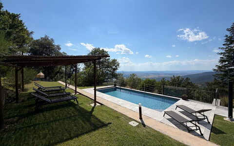 Villa Luana: Piscina, Sombra, Mueble Para Exteriores, Eco Hotel