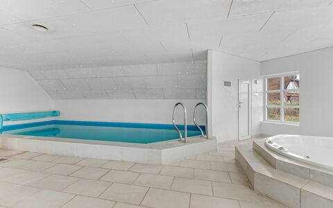 Axeline - 300M from the Sea: Piscina, Mueble Para Exteriores, Mueble, Recurso, Losa, Eco Hotel, Sombra, Silla, Ocio, Inmuebles