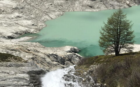 Evelyne: Agua, Los Recursos Hídricos, Planta, Naturaleza, Paisaje Natural, Lago, Árbol, Corriente De Agua, Banco