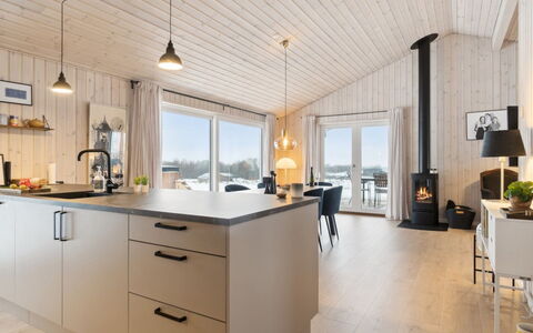 Ferdine - 1.5Km from the Sea: Piscina, Mueble Para Exteriores, Mueble, Recurso, Losa, Eco Hotel, Sombra, Silla, Ocio, Inmuebles