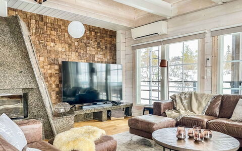 Kontiokota: Mueble, Sofá, Diseño De Interiores, Piso, Sala, Madera, Suelo, Techo, Encendiendo, Habitación