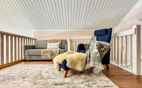Kontiokota: Mueble, Piso, Diseño De Interiores, Suelo, Madera, Suelos De Madera, Techo, Sala, Sofá, Habitación