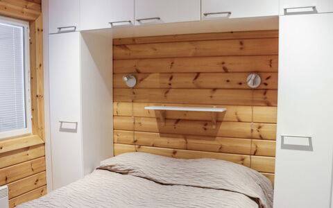 Lampitaival 6B: Mueble, Diseño De Interiores, Piso, Suelo, Mesa, Techo, Cocina Y Comedor Mesa, Encendiendo, Silla, Casa
