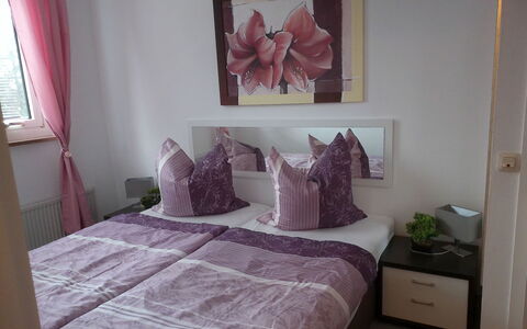 Amina: Edificio, Cielo, Nube, Tiempo De Día, Propiedad, Ventana, Diseño Urbano, Barrio, Barrio Residencial, Ciudad