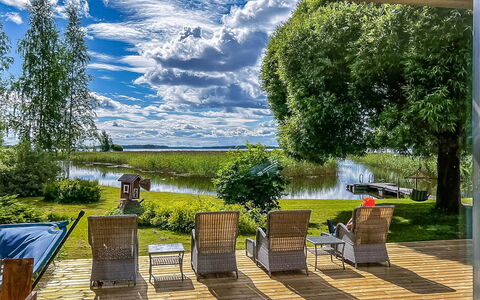 Kiviniemi: Mueble, Silla, Mesa, Mueble Para Exteriores, Lago, Jardín, Madera Dura, Cubierta, Sombra