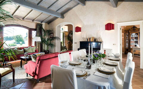 Casa Colore - Siracusa, Sicilia: Planta, Mesa, Propiedad, Mueble, Silla, Planta De Casa, Diseño De Interiores, Maceta, Sala, Bienes Raíces