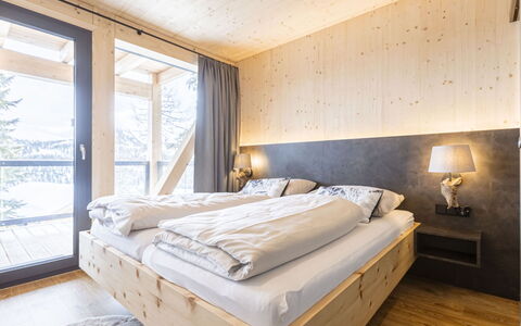 Turracher Höhe 160: Habitación, Madera Dura, Invierno, Lecho, Marco De La Cama, Cama, Tablón, Cuarto De Troncos, Hotel, Sábana