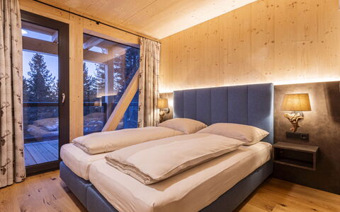 Turracher Höhe 160: Casa, Habitación, Madera Dura, Invierno, Hotel, Cama, Cuarto De Troncos, Marco De La Cama, Lecho, Suite
