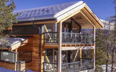 Alojamiento:&nbsp;Superior # 12 Sauna & Hot Tub 160.19