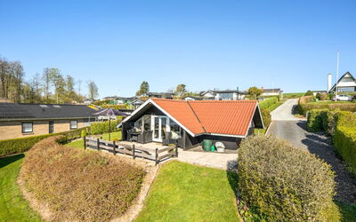Anu - 400M from the Sea