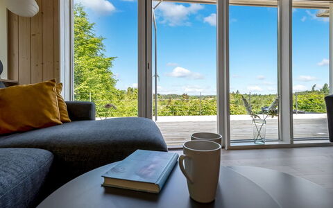 Ufej - 2.5Km from the Sea: Piscina, Ciudad De Vacaciones