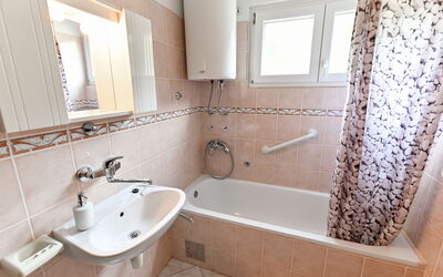 Alojamiento:&nbsp;Ana 407.2