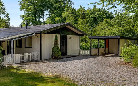 Mijat - 30Km from the Sea: Cubrir Con Paja, Cabaña, Casa, Techo, Casa, Casa De Campo, \Choza, Inmuebles, Pueblo