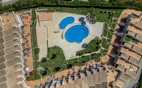 Cerro Aguia am V2 - Vip Properties: Piscina, Recurso, Sombra, Ocio, Mueble Para Exteriores, Silla, Paraguas, Eco Hotel, Ciudad De Vacaciones, Hacienda