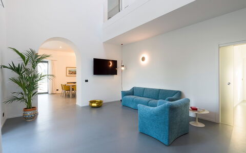 Villa Decoro - Mascali, Sicilia: Planta, Mueble, Sofá, Planta De Casa, Comodidad, Diseño De Interiores, Suelo, Piso, Sala, Maceta