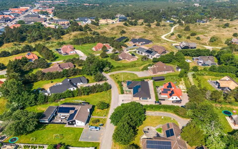 Malti - 1.3Km from the Sea: Barrio Residencial, Vista Panorámica, Paisaje, Casa, Fotografía Aérea, Suburbio, Diseño Urbano, Área Rural, Inmuebles, Pueblo
